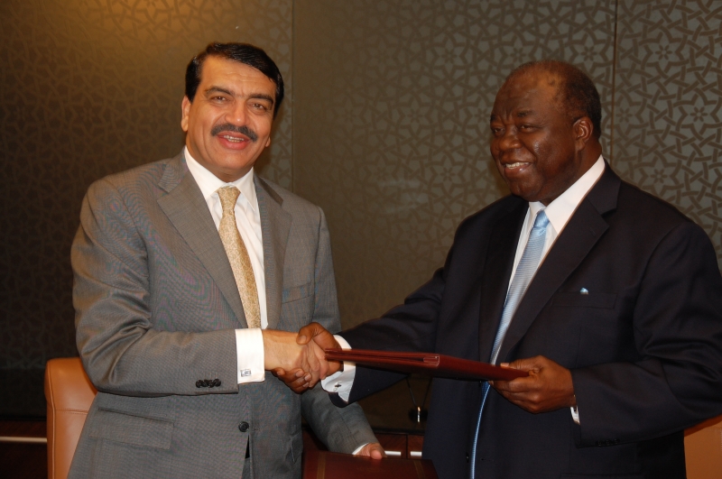 The Bahamas formally established diplomatic relations with Qatar during a signing ceremony held at the Embassy of Qatar in Washington, D.C. on August 1, 2013.
