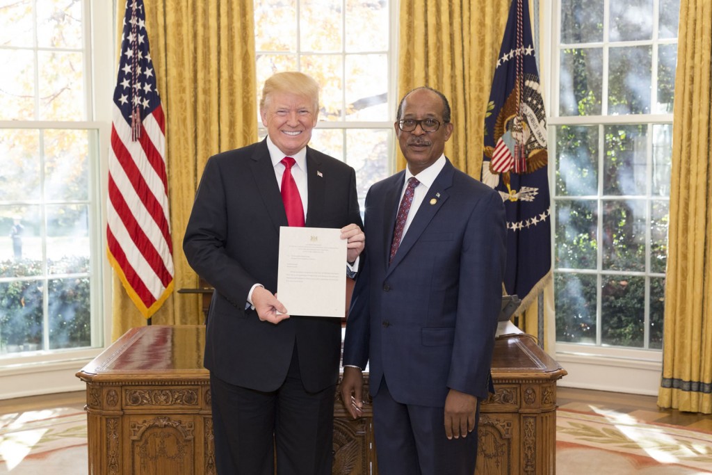 Ambassador Collie presents credentials to President Trump